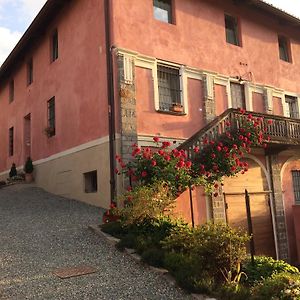 Bed and Breakfast La Carosera à Castellengo Exterior photo