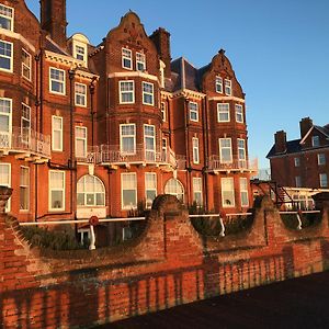 Hotel Victoria Lowestoft Exterior photo