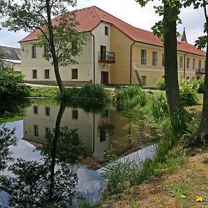 Hotel Zamek Jindrichovice à Kolinec Exterior photo