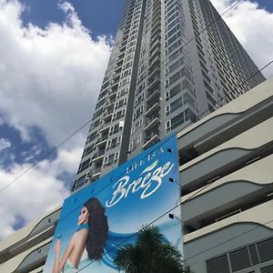 Breeze Residences Condotel Pasay Exterior photo