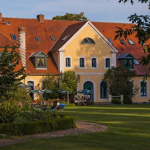 Hotel Das Gutshaus Solzow Mecklenburgische Seenplatte Mueritz Exterior photo