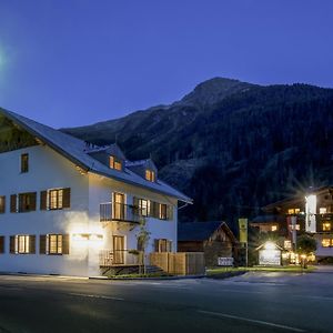 Aparthotel Zollhaus St Jakob Im Defereggental à Sankt Jakob in Defereggen Exterior photo