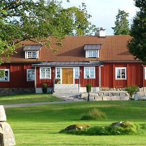 Hotel Katrinelund Gaestgiveri & Sjoekrog à Stora Mellosa Exterior photo