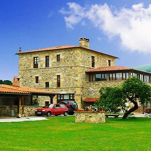 Hotel Posada Ribera Del Pas à Iruz Exterior photo