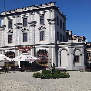 Hotel Dolnoslaski à Zabkowice Slaskie Exterior photo