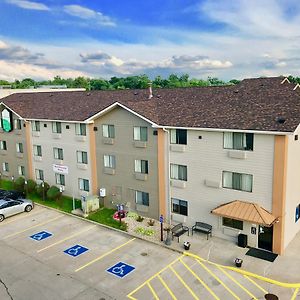 Quincy Inn&Suites Exterior photo