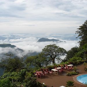 Lords Central Hotel Matheran Exterior photo