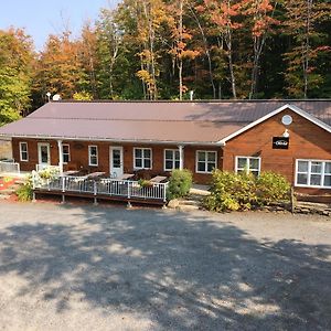 Villa Domaine des Montagnais à Notre-Dame-Des-Bois Exterior photo