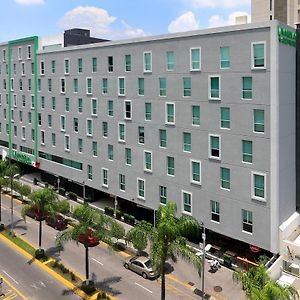 Hotel Wyndham Garden Guadalajara Acueducto à Zapopan Exterior photo