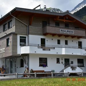 Hotel Gaestehaus Alpina à Sankt Anton am Arlberg Exterior photo