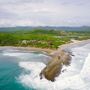 Magnific Rock - Surf Resort & Yoga Retreat Nicaragua Popoyo Exterior photo