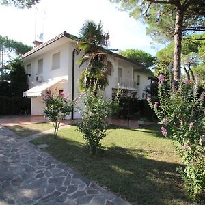 Villa Barbara Lignano Sabbiadoro Exterior photo