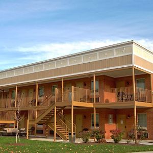 Hotel Put-In-Bay Victory Station Exterior photo