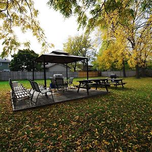 Sand Castle Suites Motel Port Elgin Exterior photo