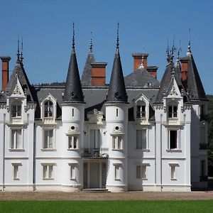 Bed and Breakfast Château de la Motte à Noailly Exterior photo