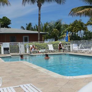 Matanzas Inn Fort Myers Beach Exterior photo