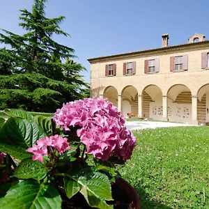 Bed and breakfast Convento Di San Francesco Mondaino Exterior photo