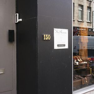 The Room Bruxelles Exterior photo