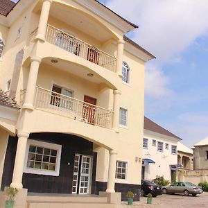 Seadry Suites Abuja Exterior photo