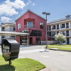 Markham House Suites Little Rock Medical Center Exterior photo