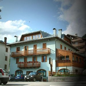 Aparthotel Residenza Domino à Selva di Cadore Exterior photo