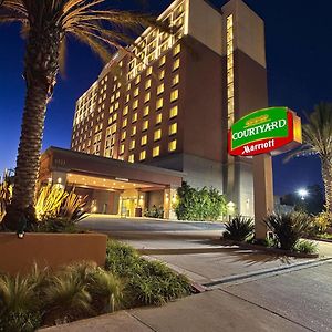 Hotel Courtyard Culver City Los Angeles Exterior photo