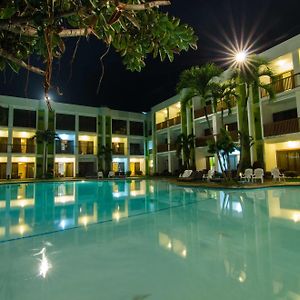 Apple Tree Resort & Hotel Cagayán de Oro Exterior photo
