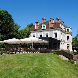 Château de La Dame Blanche - Logis Geneuille Exterior photo