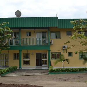 Hotel L'Aquarius Marina 2000 à Douala Exterior photo