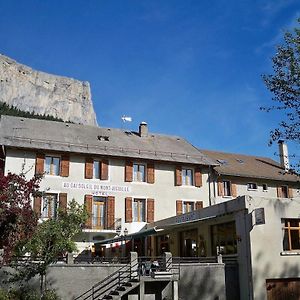 Hotel Au Gai Soleil du Mont-Aiguille à Chichilianne Exterior photo