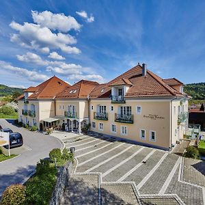 Akzent Hotel Bayerwald-Residenz Neukirchen  Exterior photo