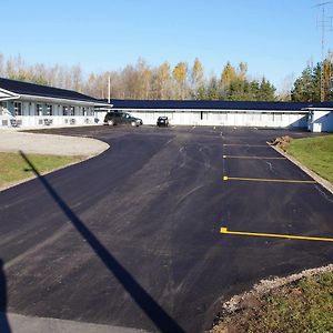 Robyn'S Motel Peterborough Exterior photo