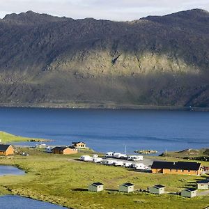 Hotel Nordkapp Camping Exterior photo