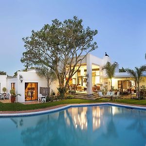 Cape Pillars Boutique Hotel Durbanville Exterior photo