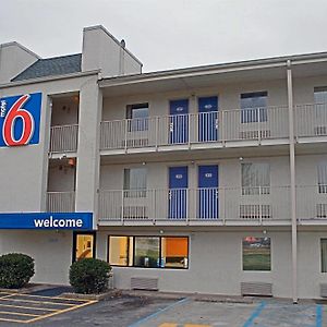 Days Inn By Wyndham Charleston Wv Exterior photo