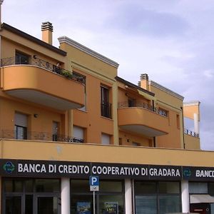 Hotel Mary Al Tramonto Rosso à Tavullia Exterior photo