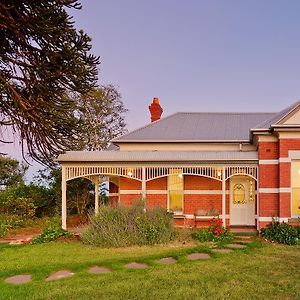 Villa Royal Standard Farm à Daylesford Exterior photo