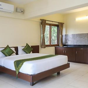 Hotel Treebo Trend Pratham Residency à Udupi Exterior photo