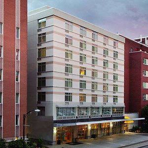 Hotel Wyndham Garden Buffalo Downtown Exterior photo