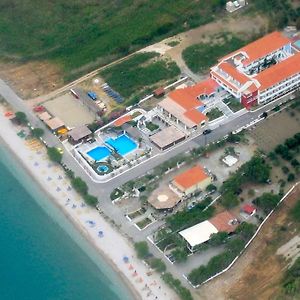 Zefiros Beach Hotel Mykali Exterior photo