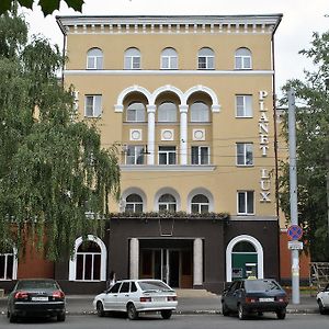 Planet Lux Hotel Vladikavkaz Exterior photo