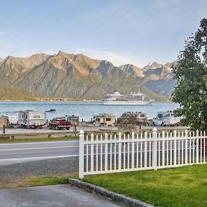 Villa Alaska'S Point Of View à Seward Exterior photo