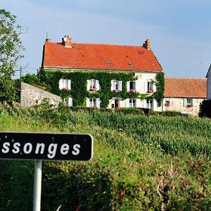 Maison d'Hôtes Ferme d'Issonges B&B Marigny-en-Orxois Exterior photo