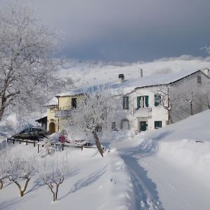 Villa Guado Cannavina à Capracotta Exterior photo