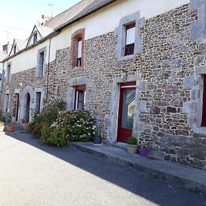 Chambres d'hôtes Au Hameau Le Mesnil-Aubert Exterior photo