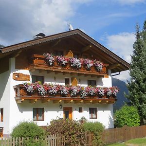 Hotel Haus Waltraud à Sankt Jakob in Defereggen Exterior photo