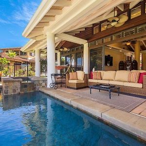 Elegant Home With Hot Tub And Pool In Princeville Kauai Exterior photo