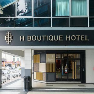 H Boutique Hotel, Kota Damansara Exterior photo