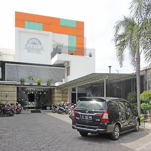 Hotel Reddoorz Plus Near Keraton Solo Exterior photo