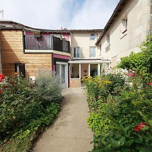 Bed and Breakfast La Loge des Fées à Latillé Exterior photo